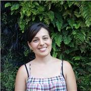 Doy clases divertidas y amenas a niños y adultos. Me adapto a las necesidades e intereses del alumno. También ayudo a preparar exámenes oficiales